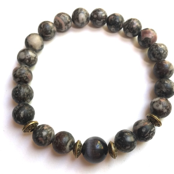 Lost In Time Fossil Agate Cats Eye Bracelet - Picture 2 of 2